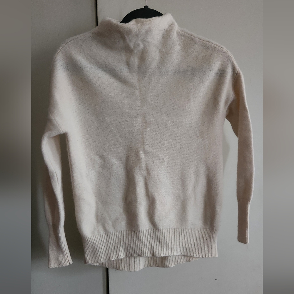 Cashmere, Cream Sweater size XS